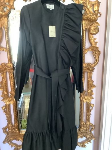 Peter O'Brien ruffle coat , new, size S