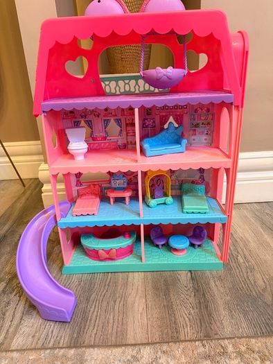 Minnie Mouse Bow-Tel Hotel Playset