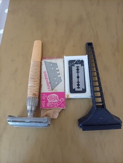 Vintage Gillette Slim Twist Razor & Shaving Bundle