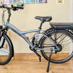 Very clean E-Bike, Huge Battery Reserve