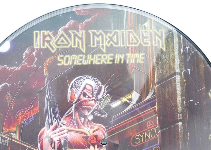 IRON MAIDEN -Somewhere In Time-  vinyl pic disc plus a PHOTO