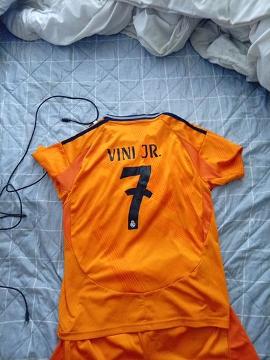 V.Junior suit Original