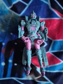 Transformers Ascenticon Kaskade Legacy Evolution Deadeye Duel