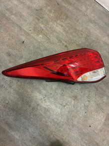 Hyundai i40 Estate Left Passenger Side Outer Tail Light 92401-3Z000 (11-15)
