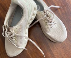 ladies trainers