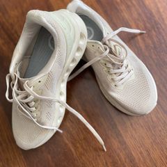 ladies trainers