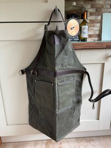 Collectors Bar Apron