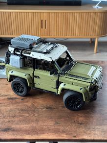 LEGO 42110 Land Rover Defender