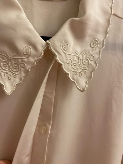 Blouse (size 16)