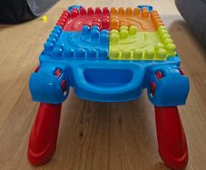 Smyths Mega Block table