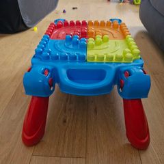 Smyths Mega Block table