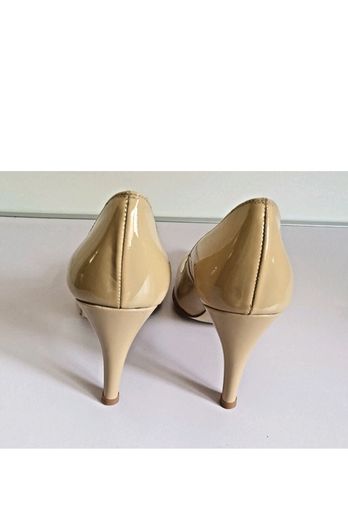 Cefalu Rita Cream Patent Leather Court Shoes EU32 UK13 Petite Heels BNIB