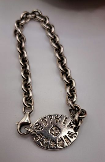 sterling silver oval history of Ireland  bracelet 1970's