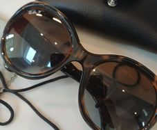 Womens polarised raybans used