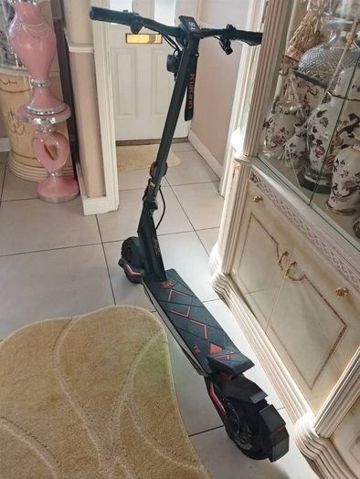 kurkin T3 electric scooter