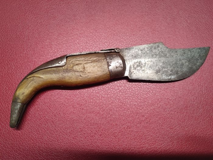 Antique Spanish Navaja