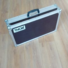 Thon flightcase.