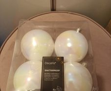 4 pearl white snowy christmas shatterproof baubles
