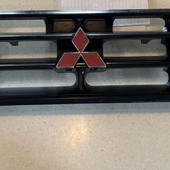 mitsubishi pajero  mk2 grill