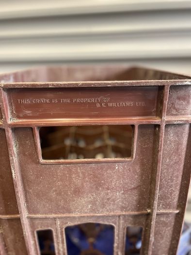 Vintage D.E. Williams Ltd beer crate