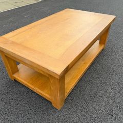 Lovely, Heavy-Duty Oak Coffee Table