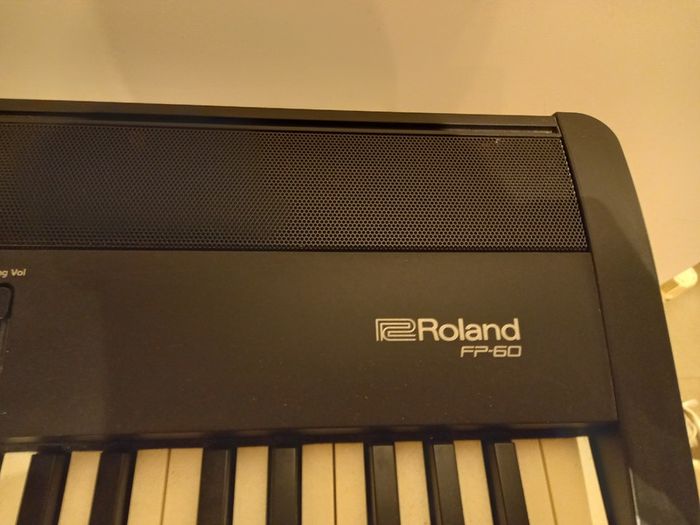 Roland electric  piano fp60 model in Black.