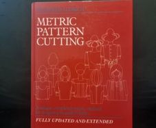 Metric Pattern Cutting (Hardcover)