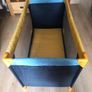 travel cot Image 3