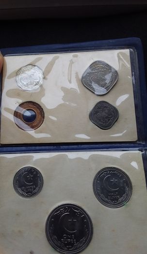 Rare Vintage 1948 Pakistan Mint Coin Set - Official Lahore Mint, Blue Wallet