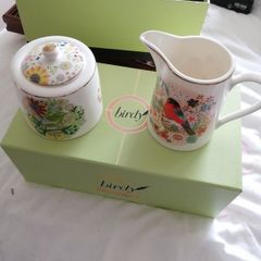 Jug and sugar bowl set