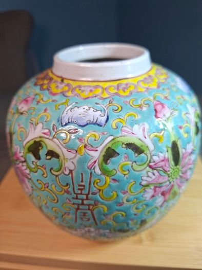Chinese turquoise-ground famille rose porcelain ginger jar