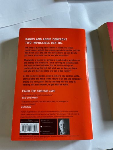 12 x Peter Robinson DCI BANKS crime series no 7 and 13 to 25 or individual