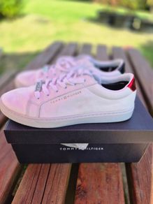 Tommy Hilfiger Essential Sneakers, Size EU38, UK5, AV
