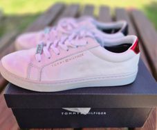 Tommy Hilfiger Essential Sneakers, Size EU38, UK5, AV
