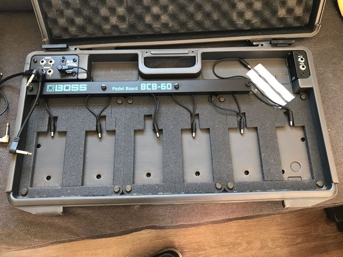 Boss BCB 60 pedal board