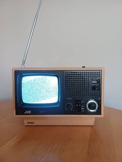 Vintage JVC 3040 Solid State Portable TV | Retro 1970s