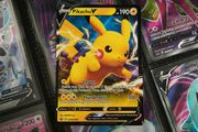 Pikachu V ! Sword and Shield Promo ! 2021 ! Pokemon Card !