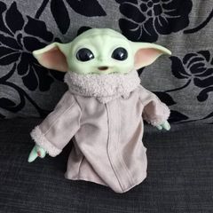 Yoda Baby Figure from The Mandalorian
