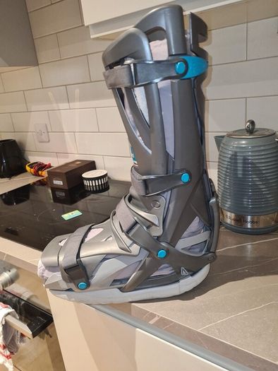 orthopaedic boot