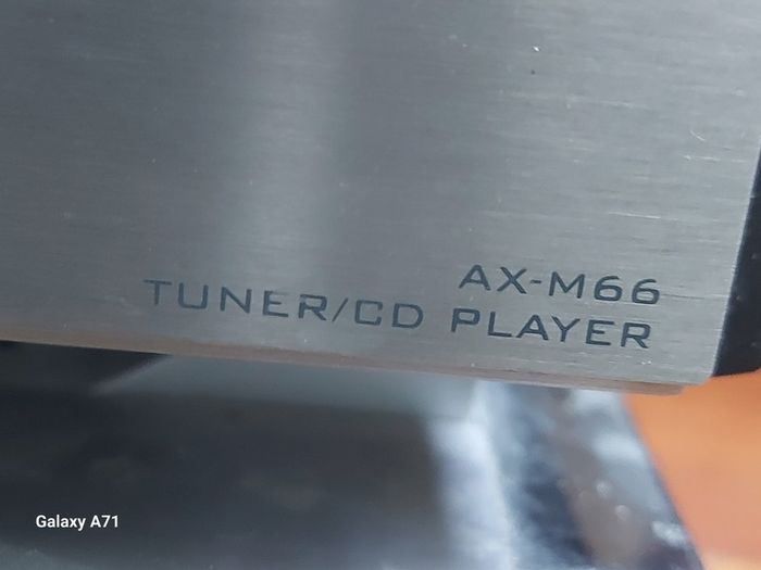 HITACHI Tuner-CD Player, Model AX-M66, including 2 Hitachi speakers, Antennae, Dual Auxillary, in very good condition