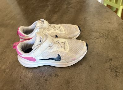 Nike kids shoes
