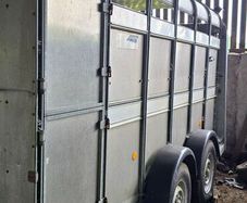 Cattle trailer