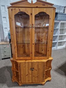 Solid wood corner cabinets