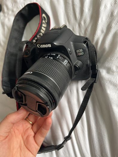 Canon 700D 18-55mm lens