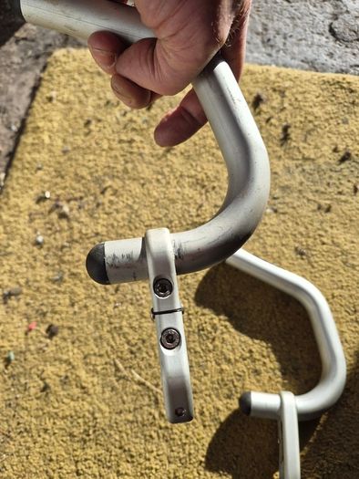 Handle bars