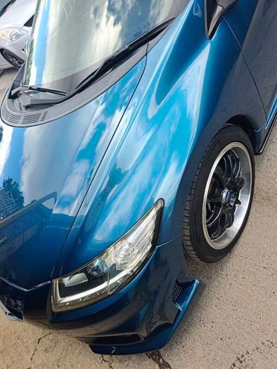 Buffing and headlight restoration