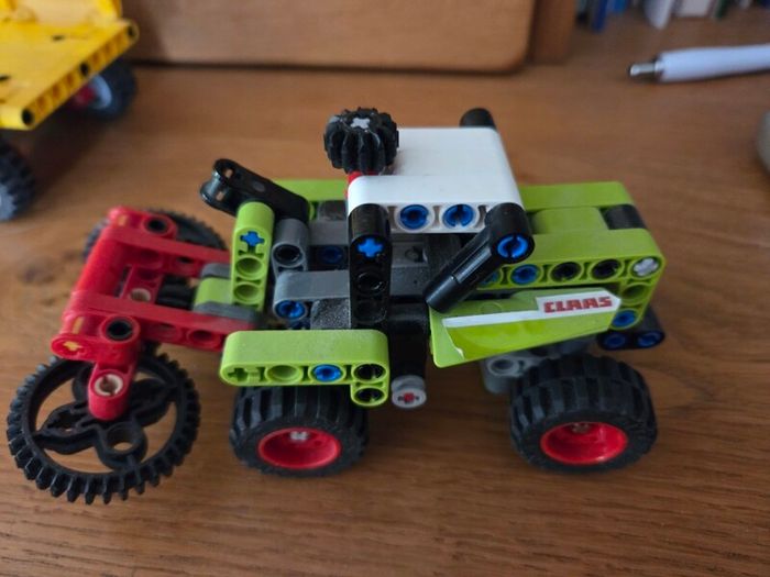 Lego farm machinery