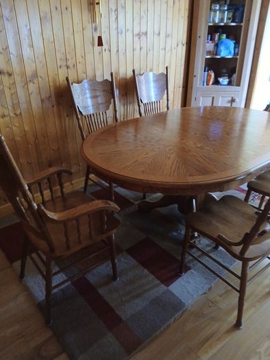 Oak Dining Table & Chairs