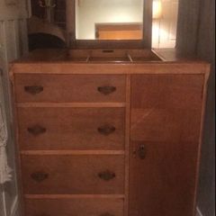 Beautiful Art Deco Oak Compactum Wardrobe (Original Vintage Compartments)