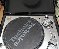 Technics SL 1200 MK7